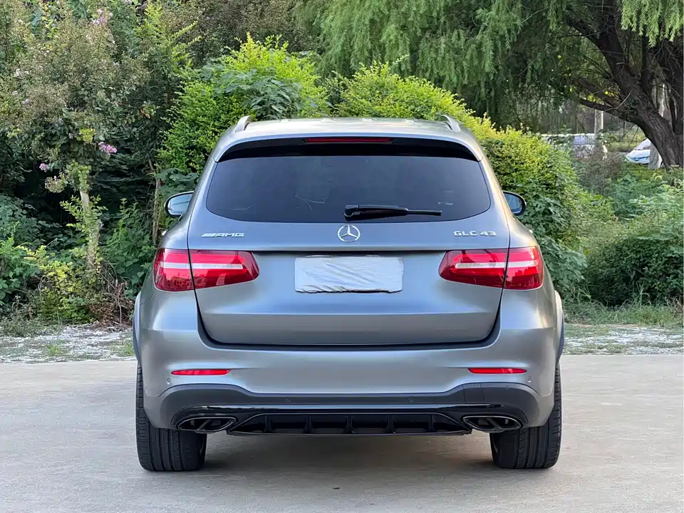 Mercedes-Benz GLC AMG