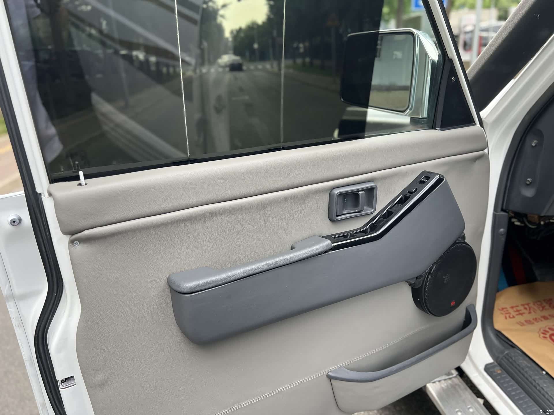 Nissan Patrol, 2002 15