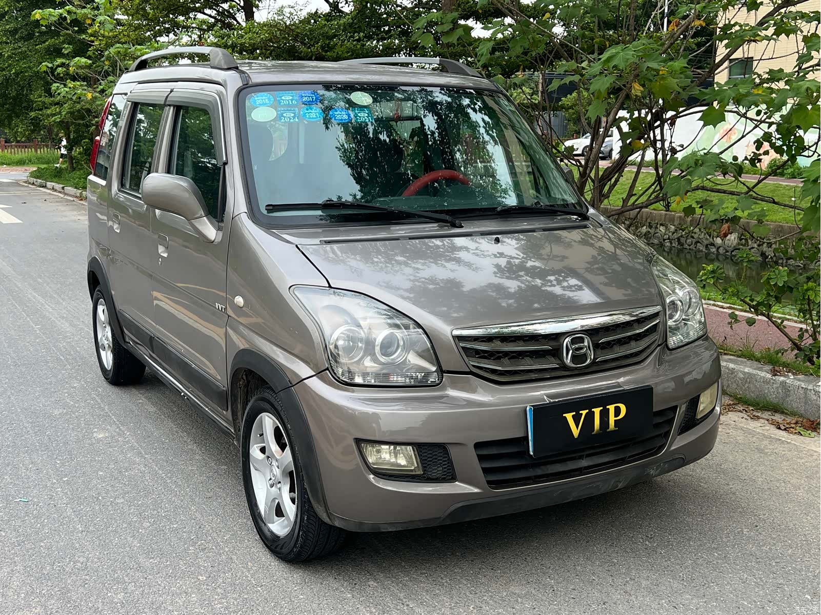 Suzuki X5, 2014 3