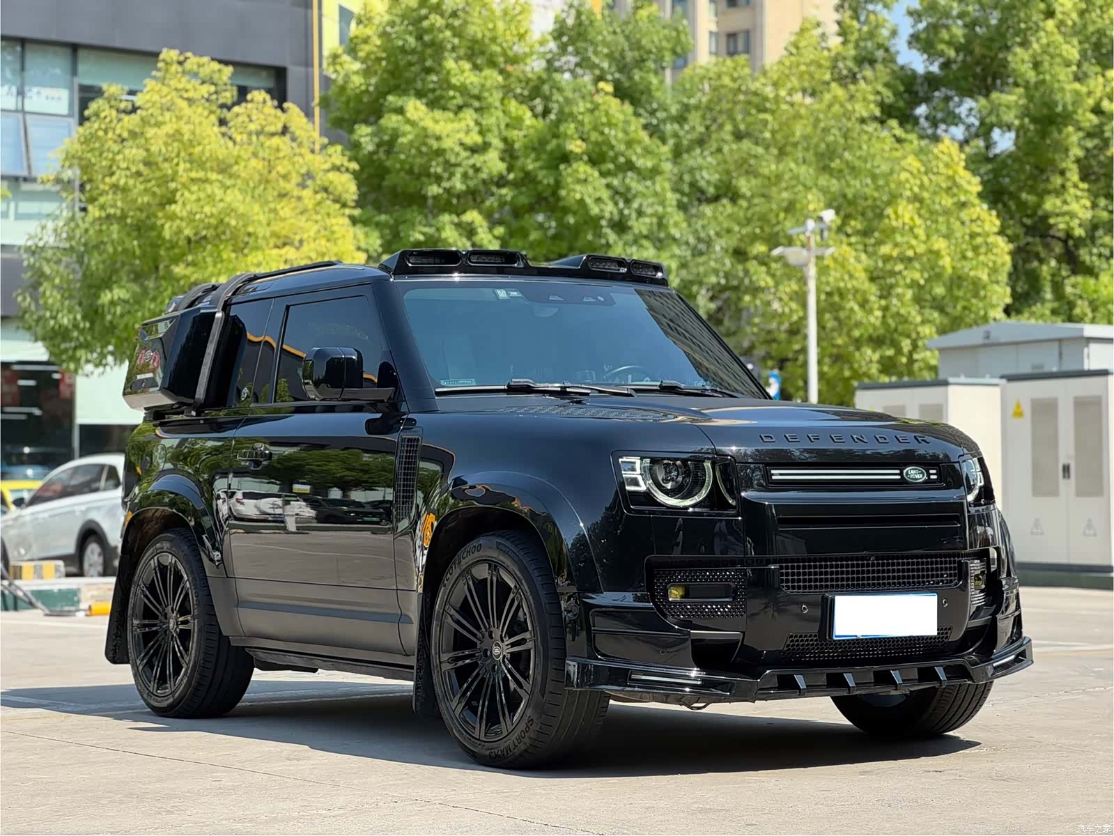 Land Rover Defender, 2022 8