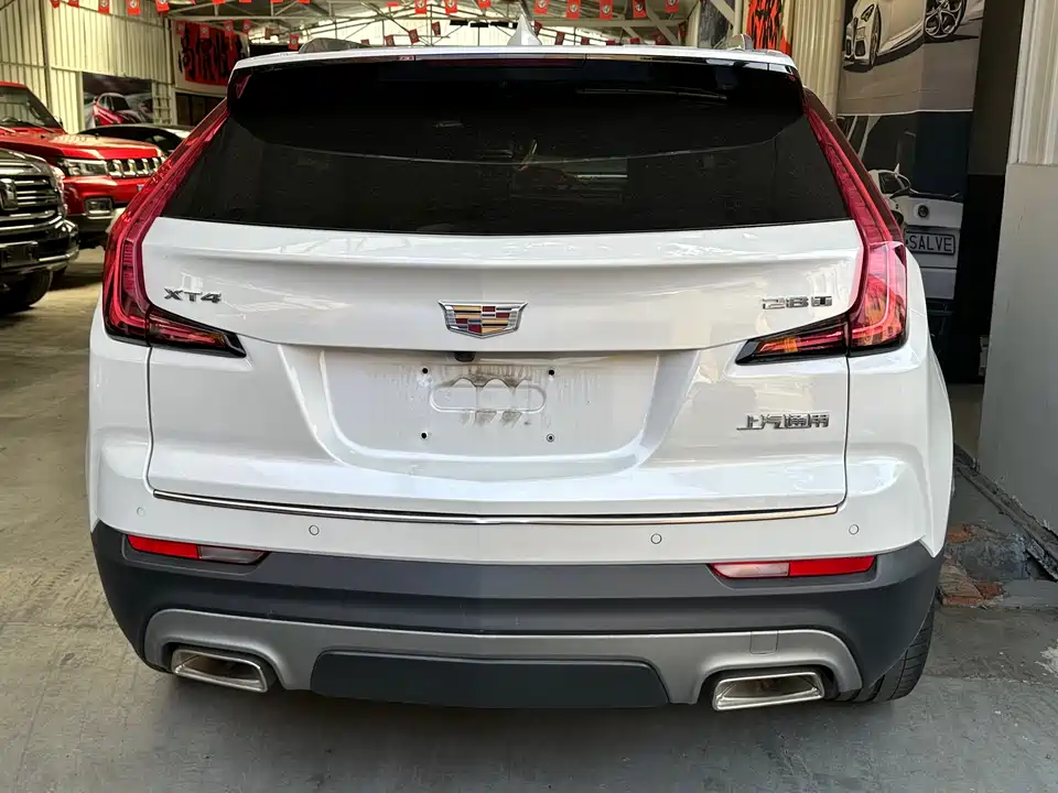 Cadillac XT4
