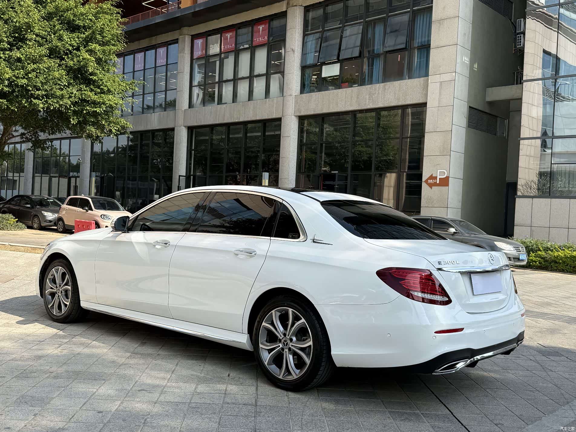 Mercedes-Benz E-Class, 2020 все фото