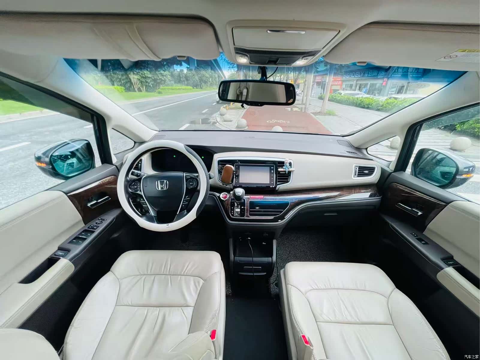 Honda Odyssey, 2015 11