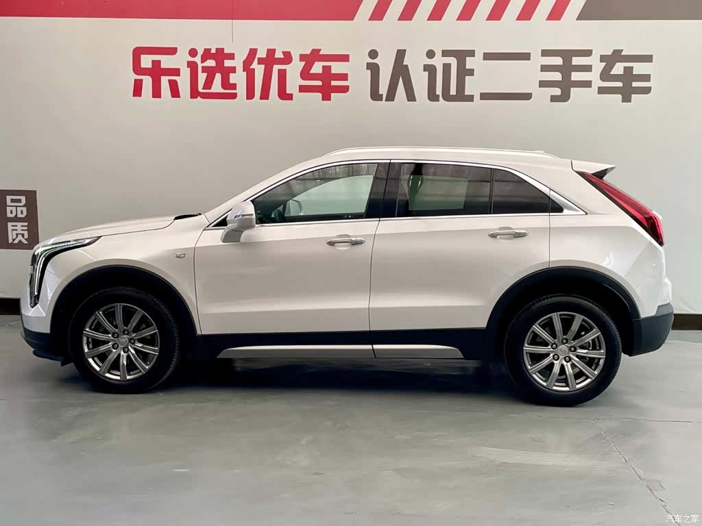 Cadillac XT4, 2021 3
