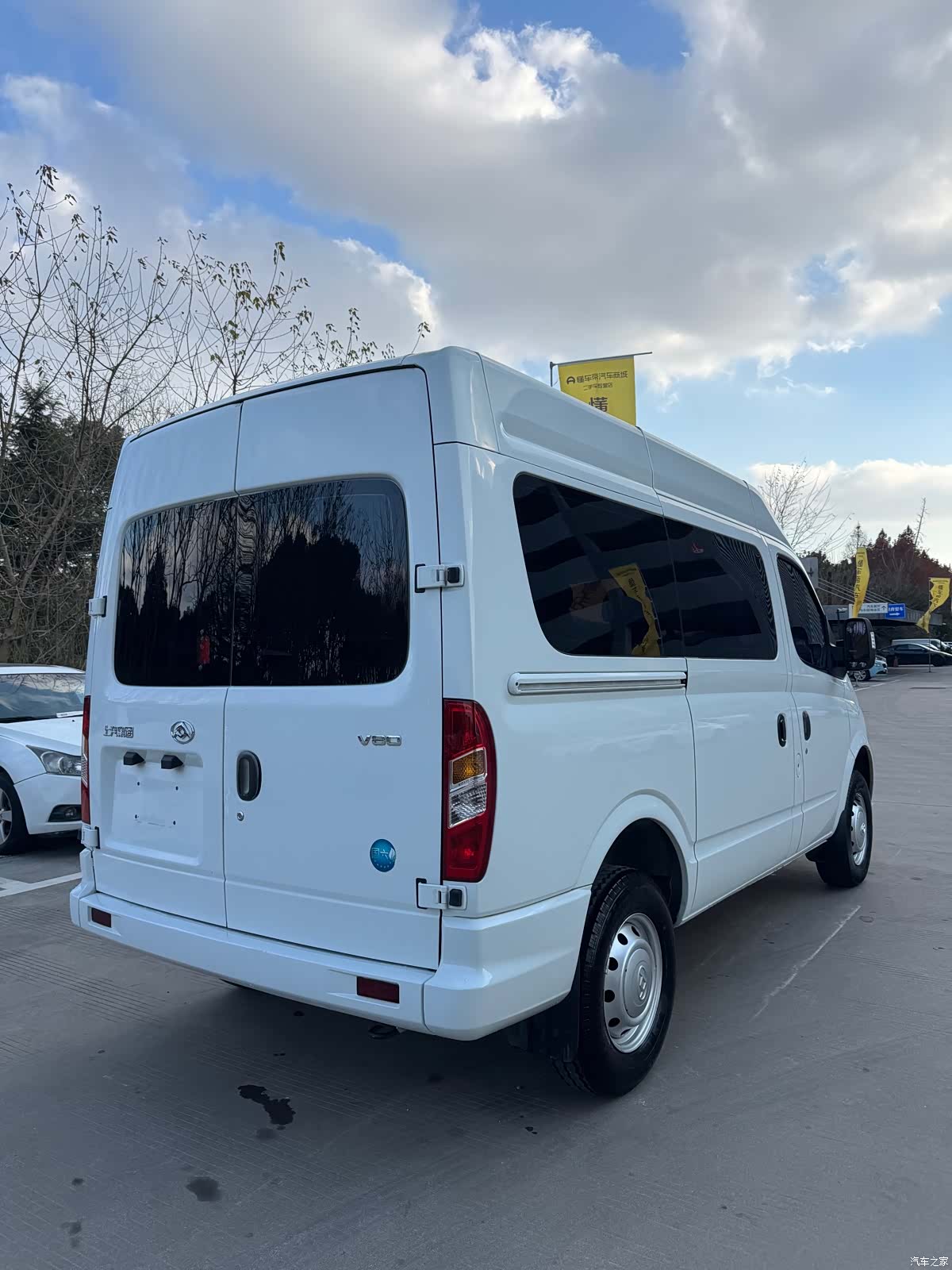 Maxus V80, 2021 4