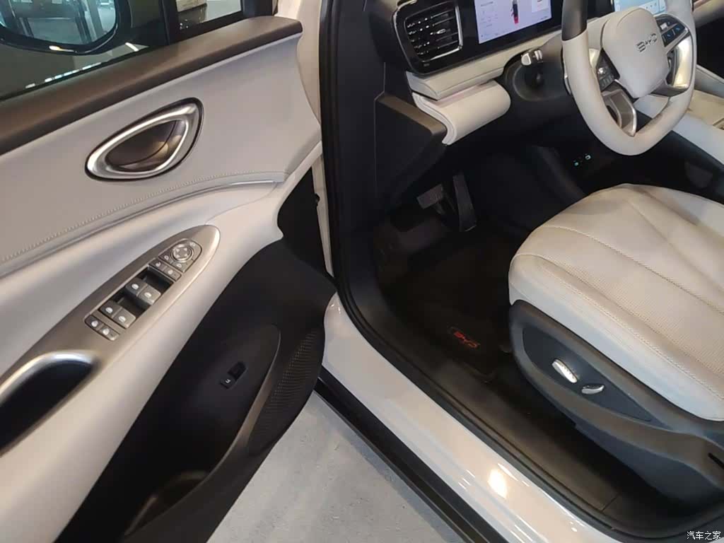 BYD HiAce, 2025 16