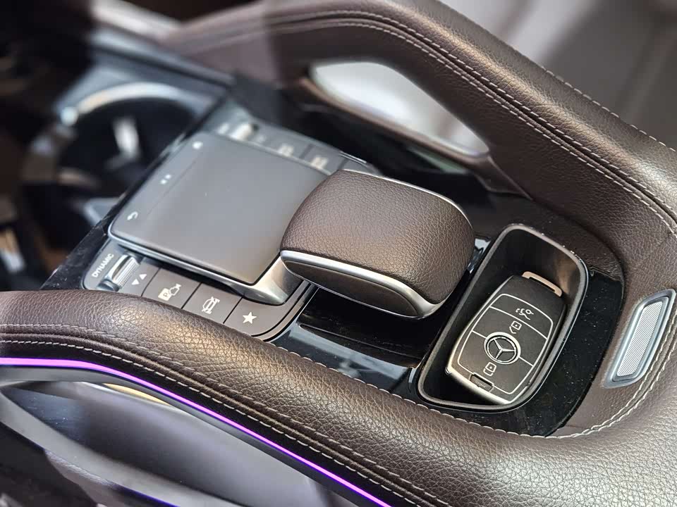 Mercedes-Benz GLE Mercedes-Benz GLE