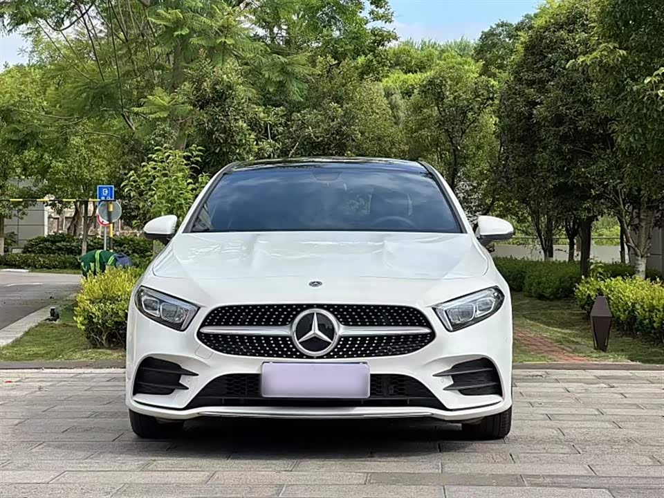 Mercedes-Benz Class A Mercedes-Benz Class A