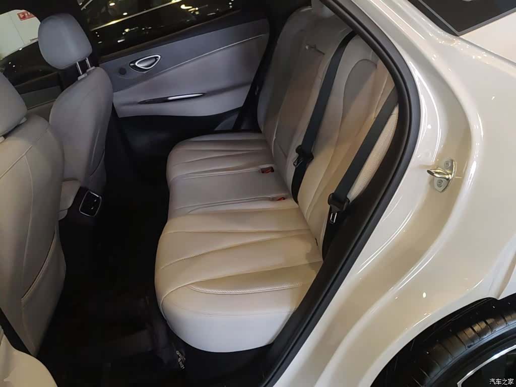 BYD HiAce, 2025 17