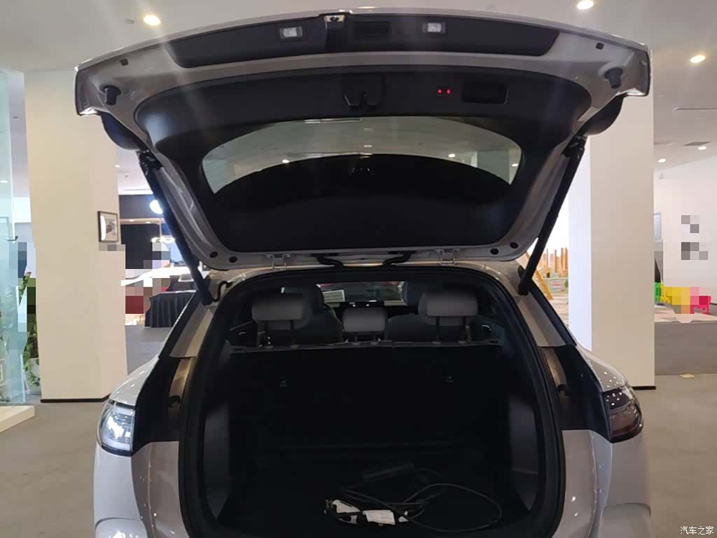 BYD HiAce, 2025 19