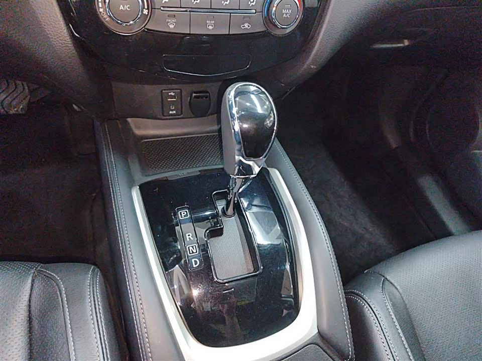 Nissan Qijun Nissan Qijun