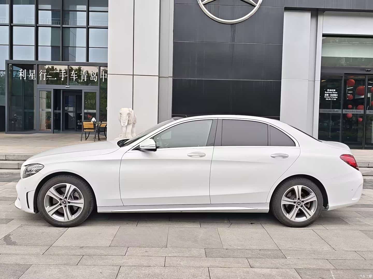 Mercedes-Benz C-Class, 2019 3