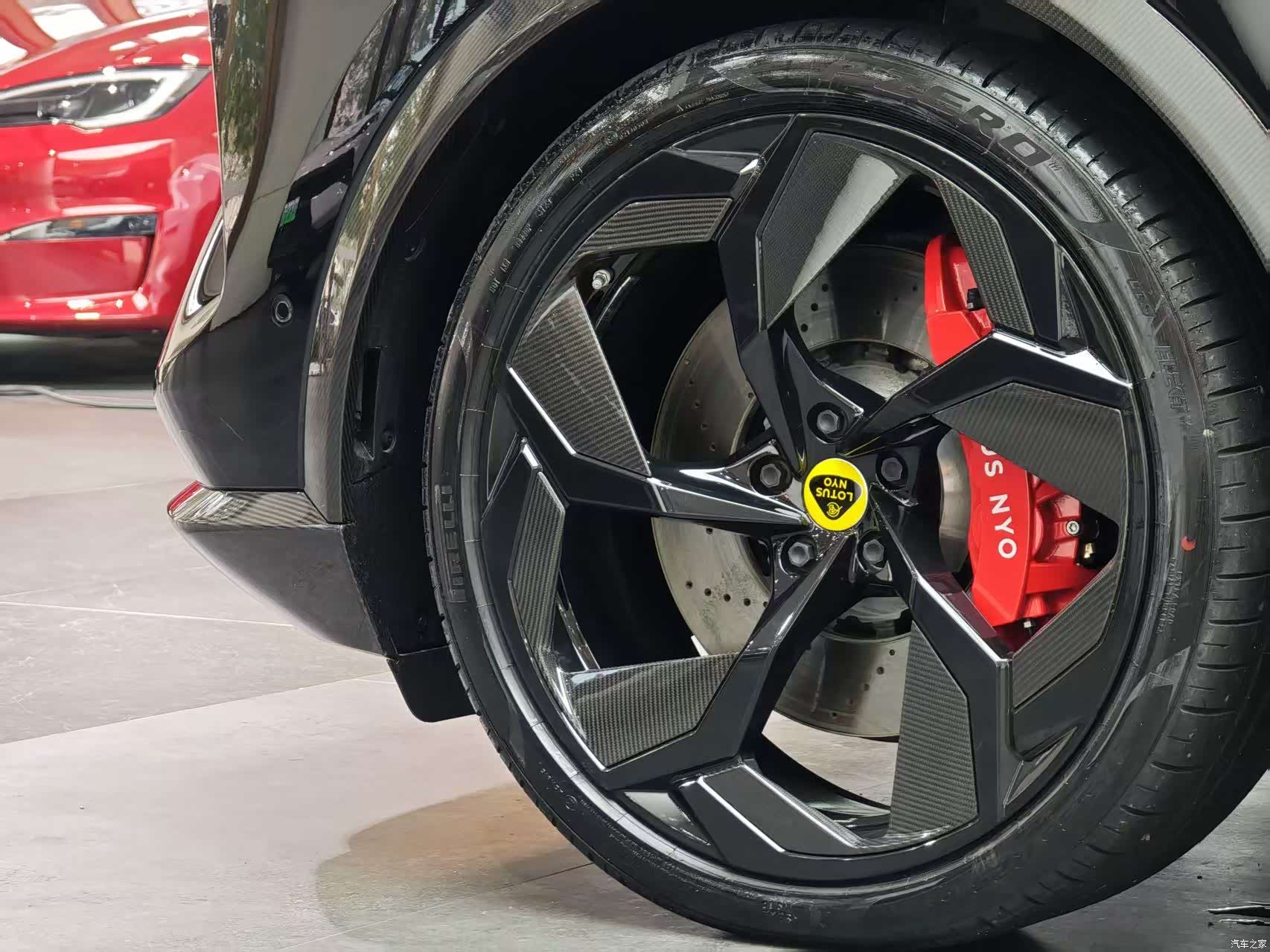 Lotus ELETRE, 2025 25