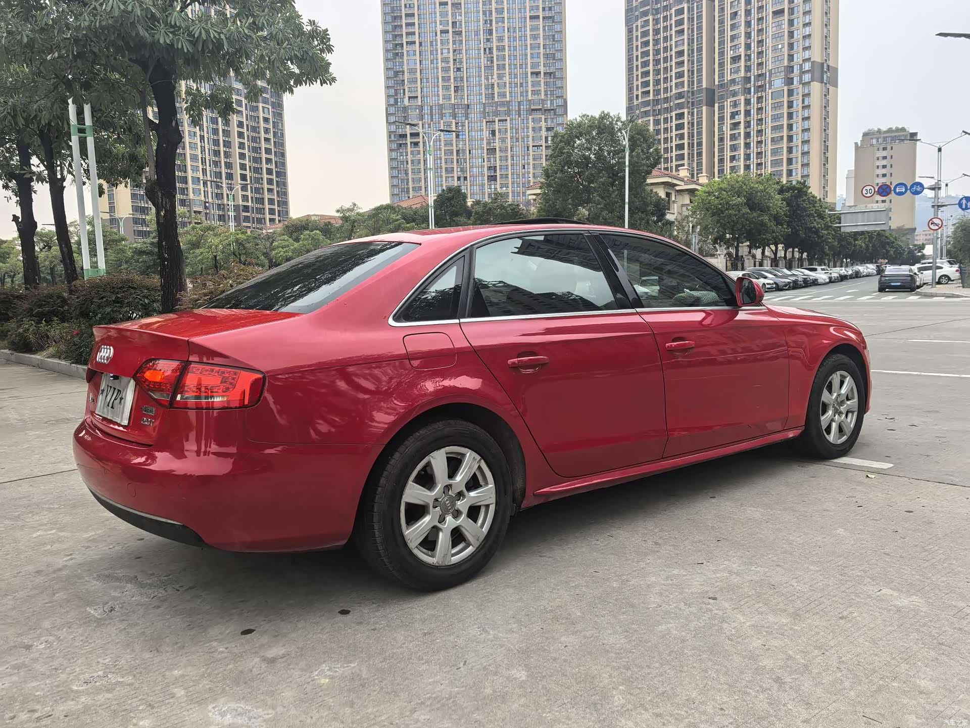 Audi A4L, 2012 4