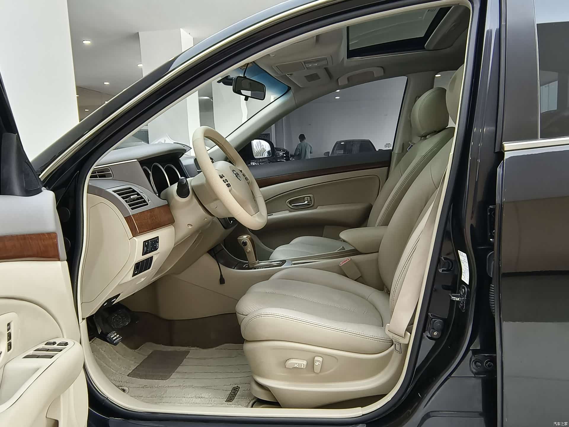 Nissan Sylphy, 2012 8