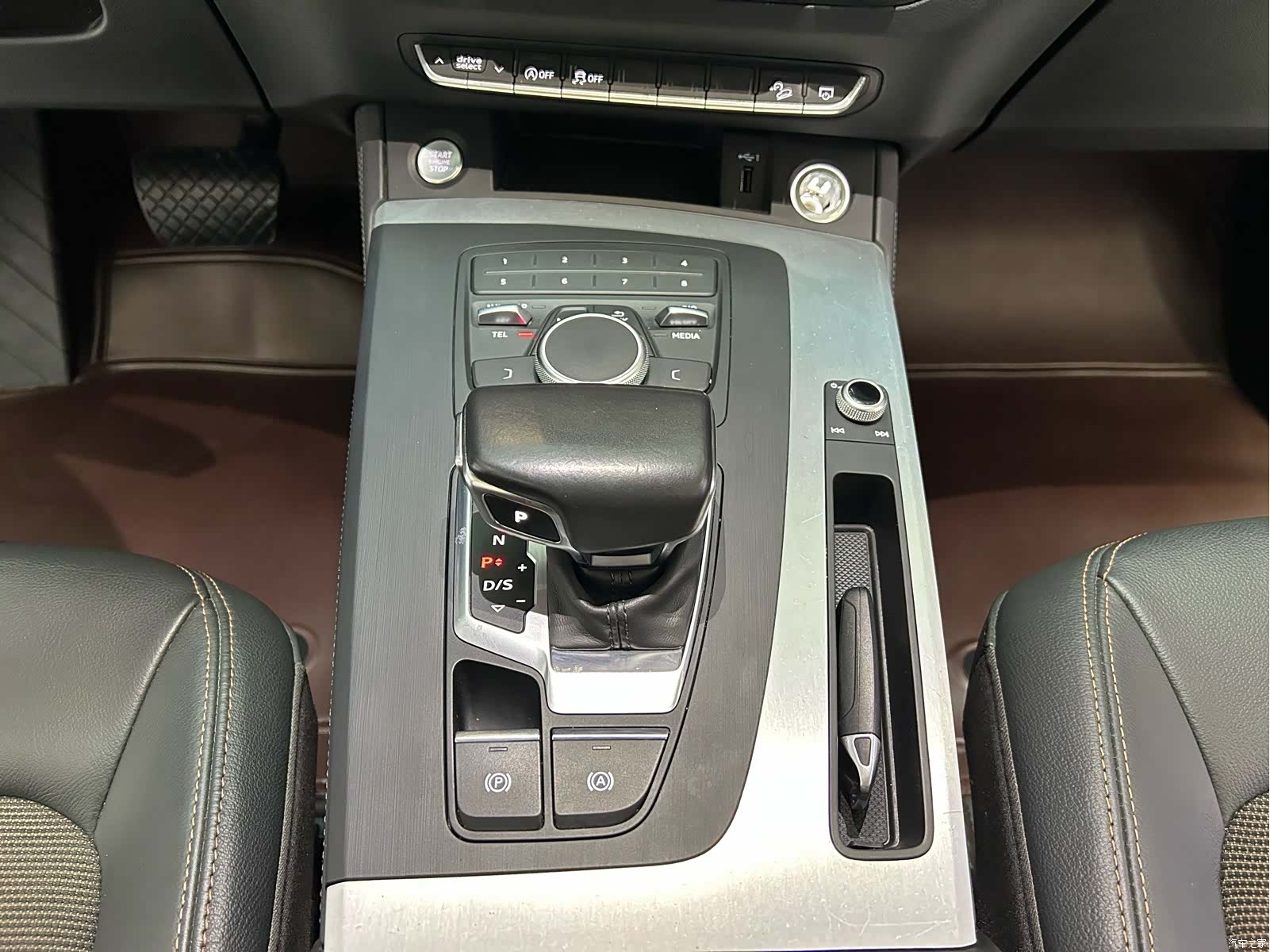 Audi Q5L, 2020 11