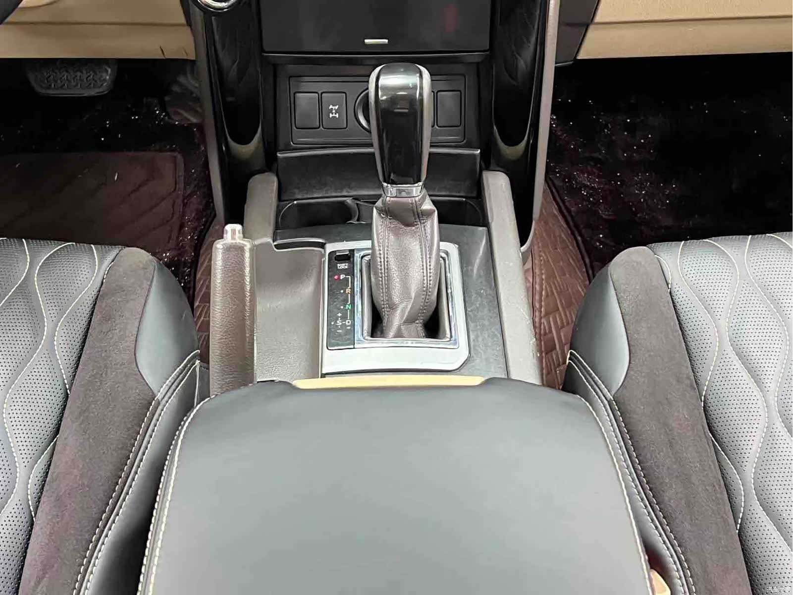Toyota Prado, 2017 18