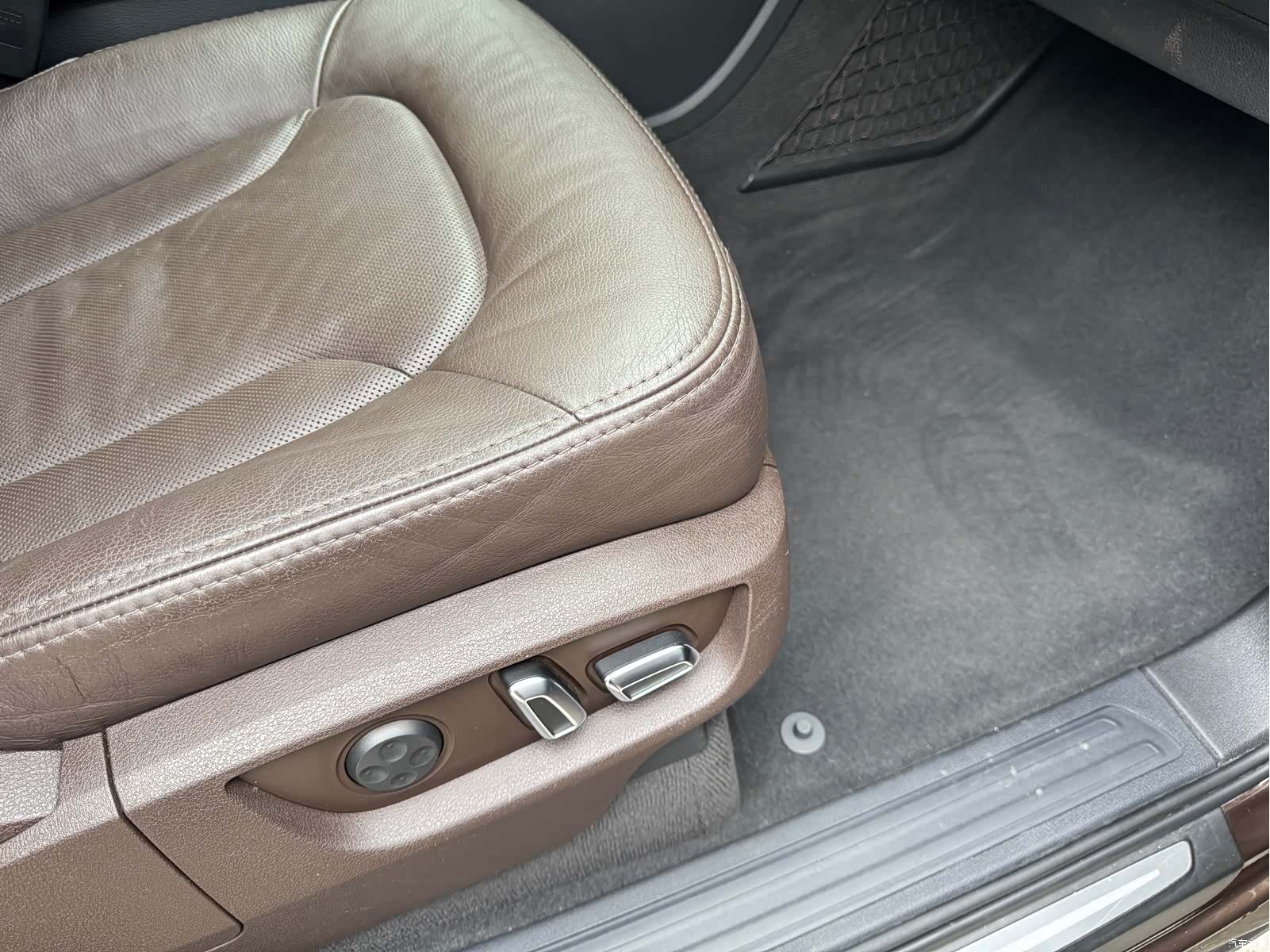 Audi Q7, 2012 12