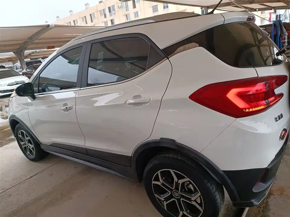 BYD Yuan Pro BYD Yuan Pro