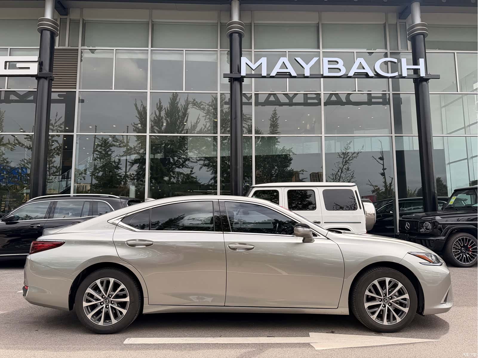 Lexus ES, 2023 6