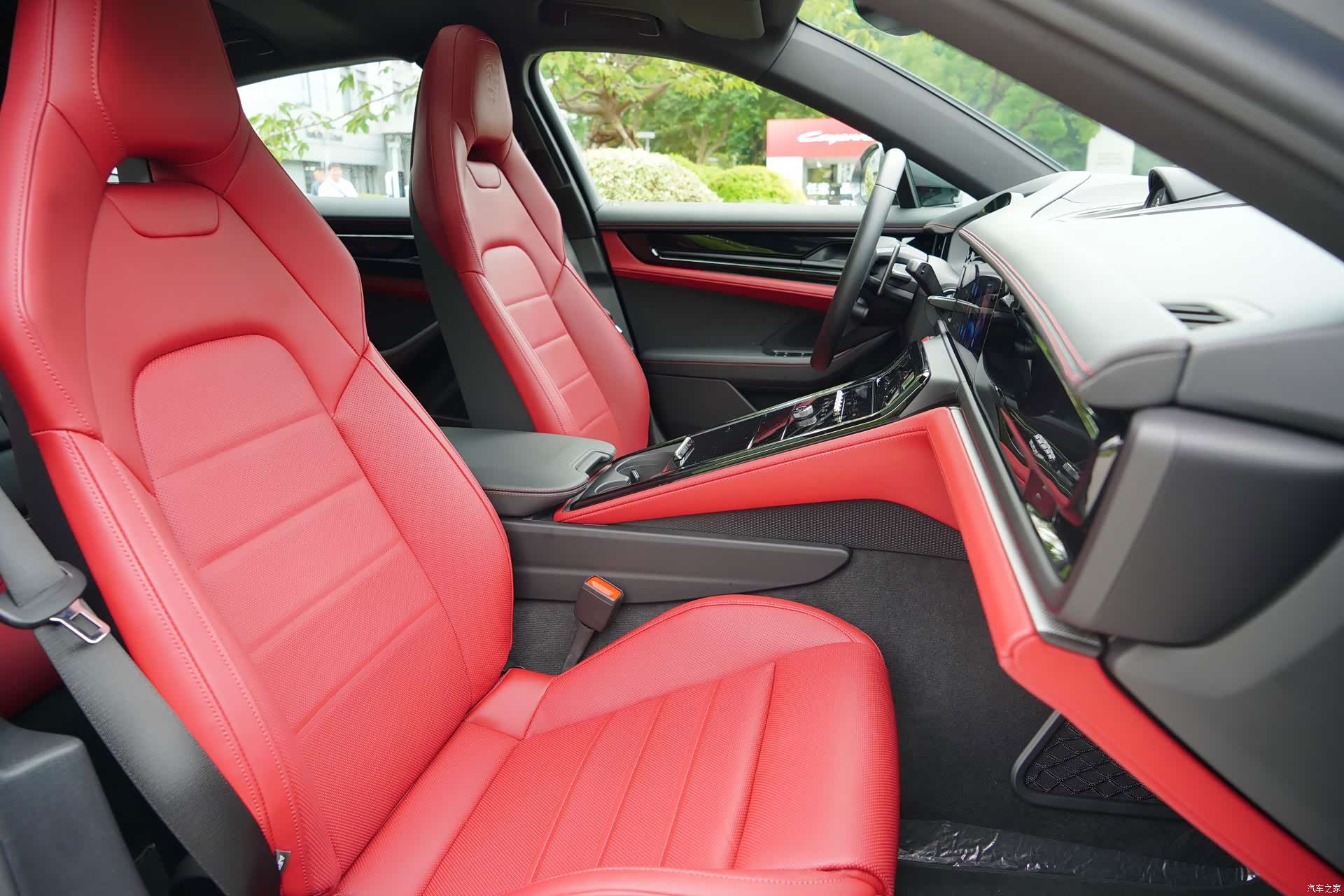 Porsche Panamera, 2026 все фото