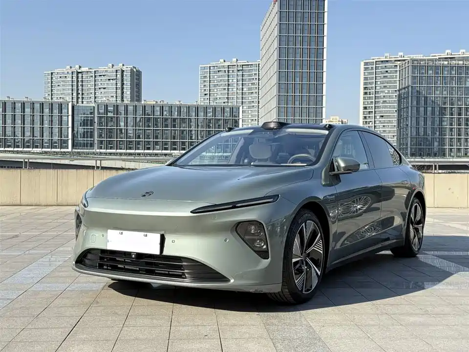 NIO ET7