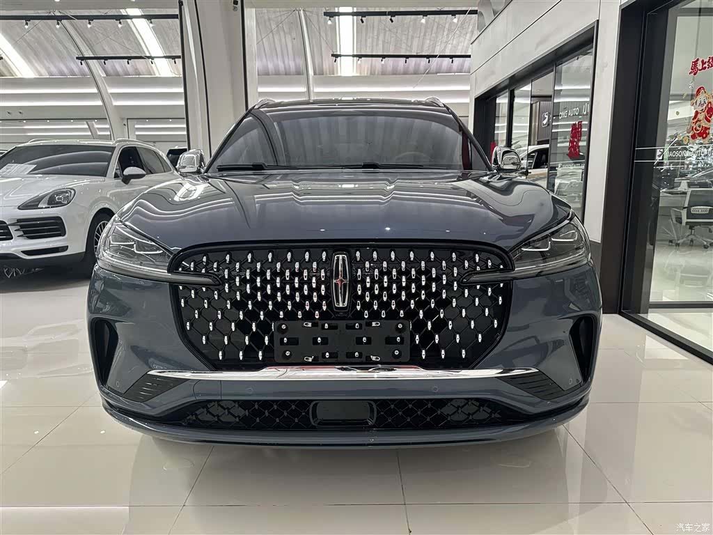 Lincoln Aviator, 2025 2