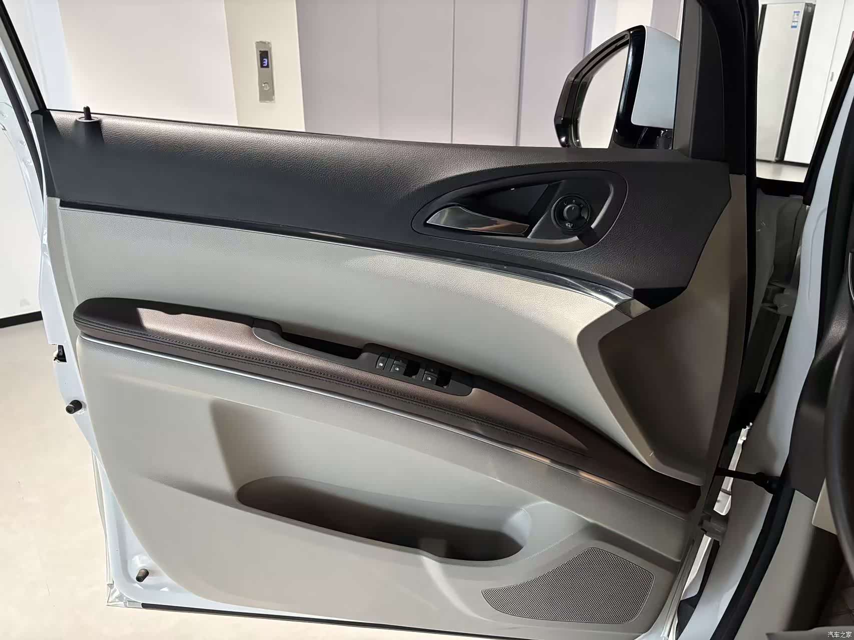 Buick GL8, 2022 20