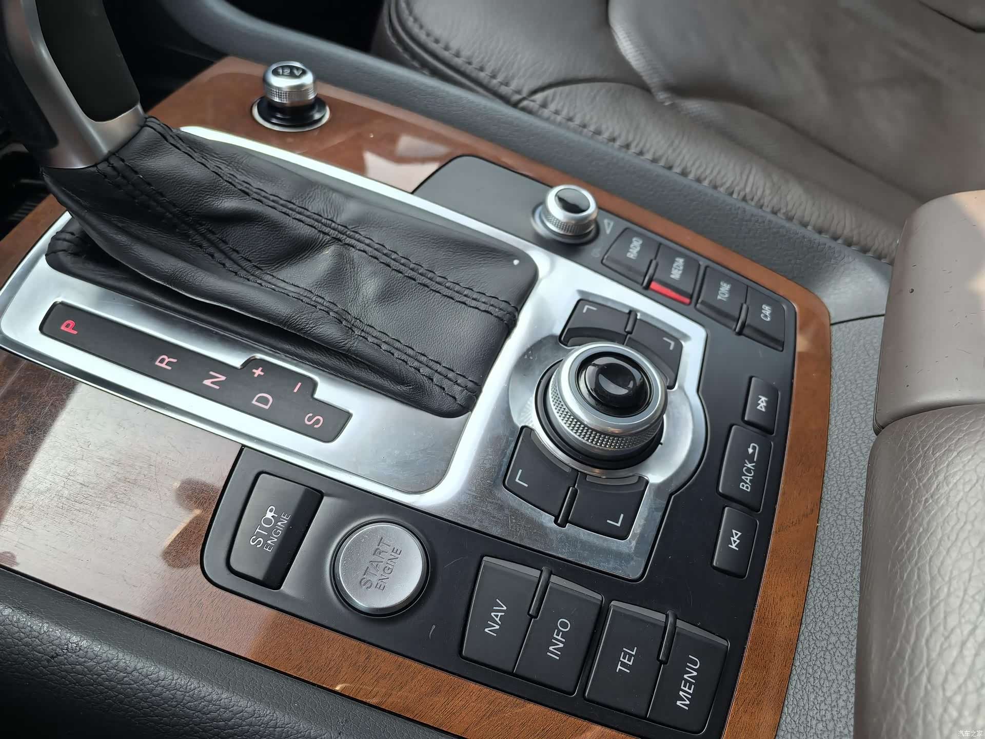 Audi Q7, 2015 4