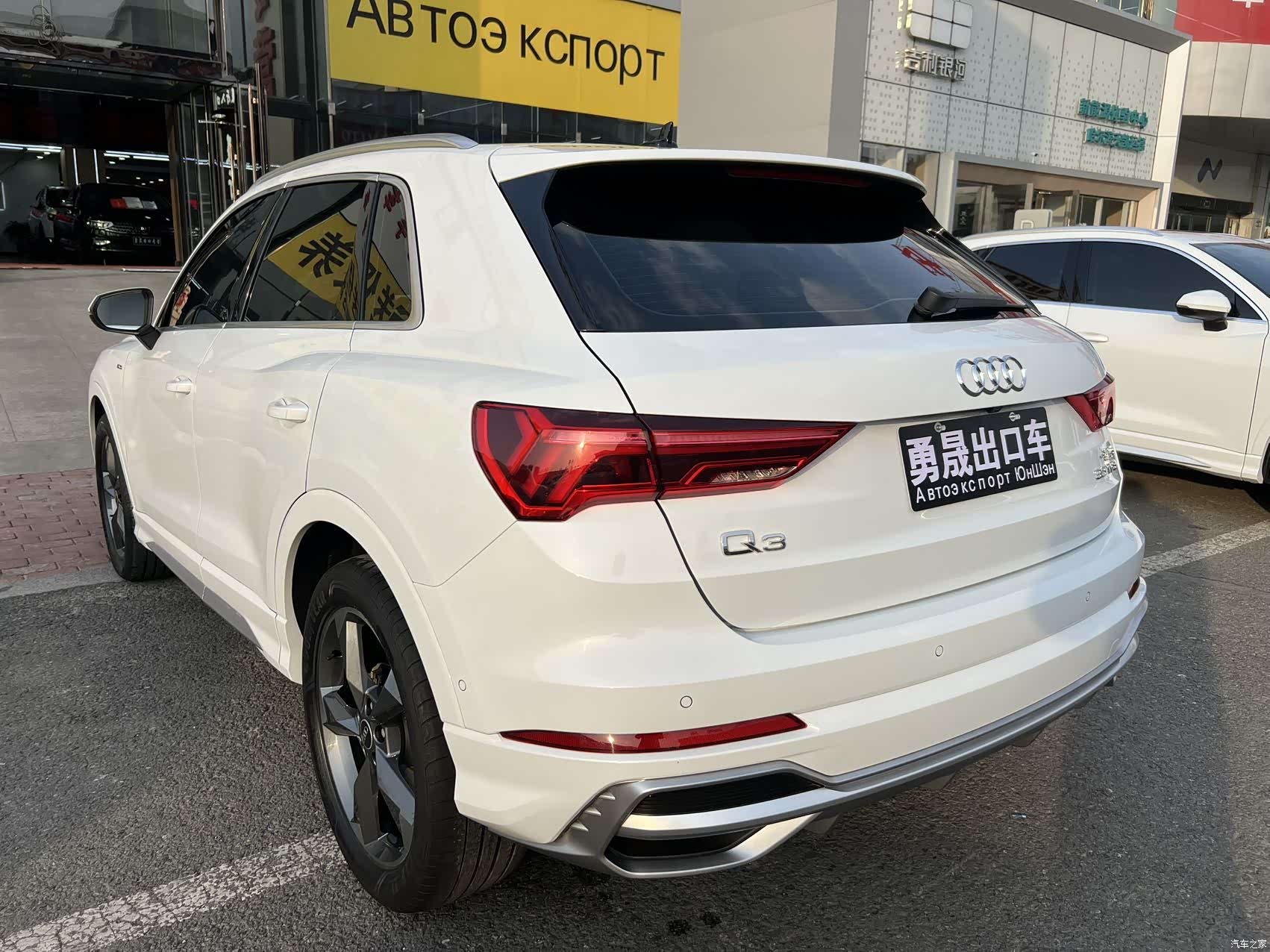 Audi Q3, 2022 6
