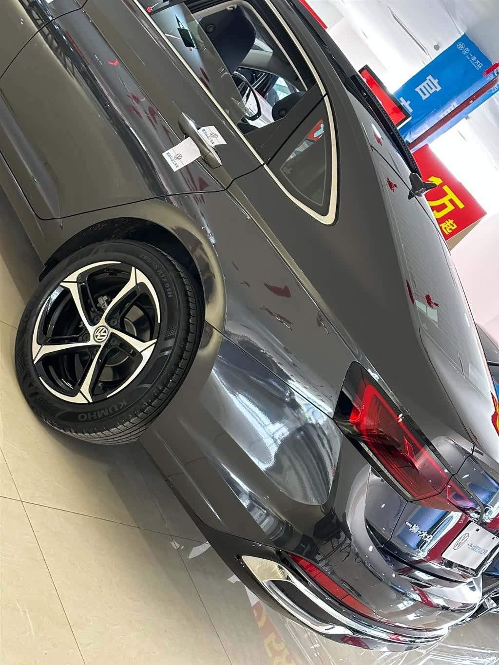 Volkswagen Sagitar, 2025 24