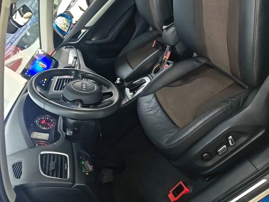 Audi Q3 2018, фото 14