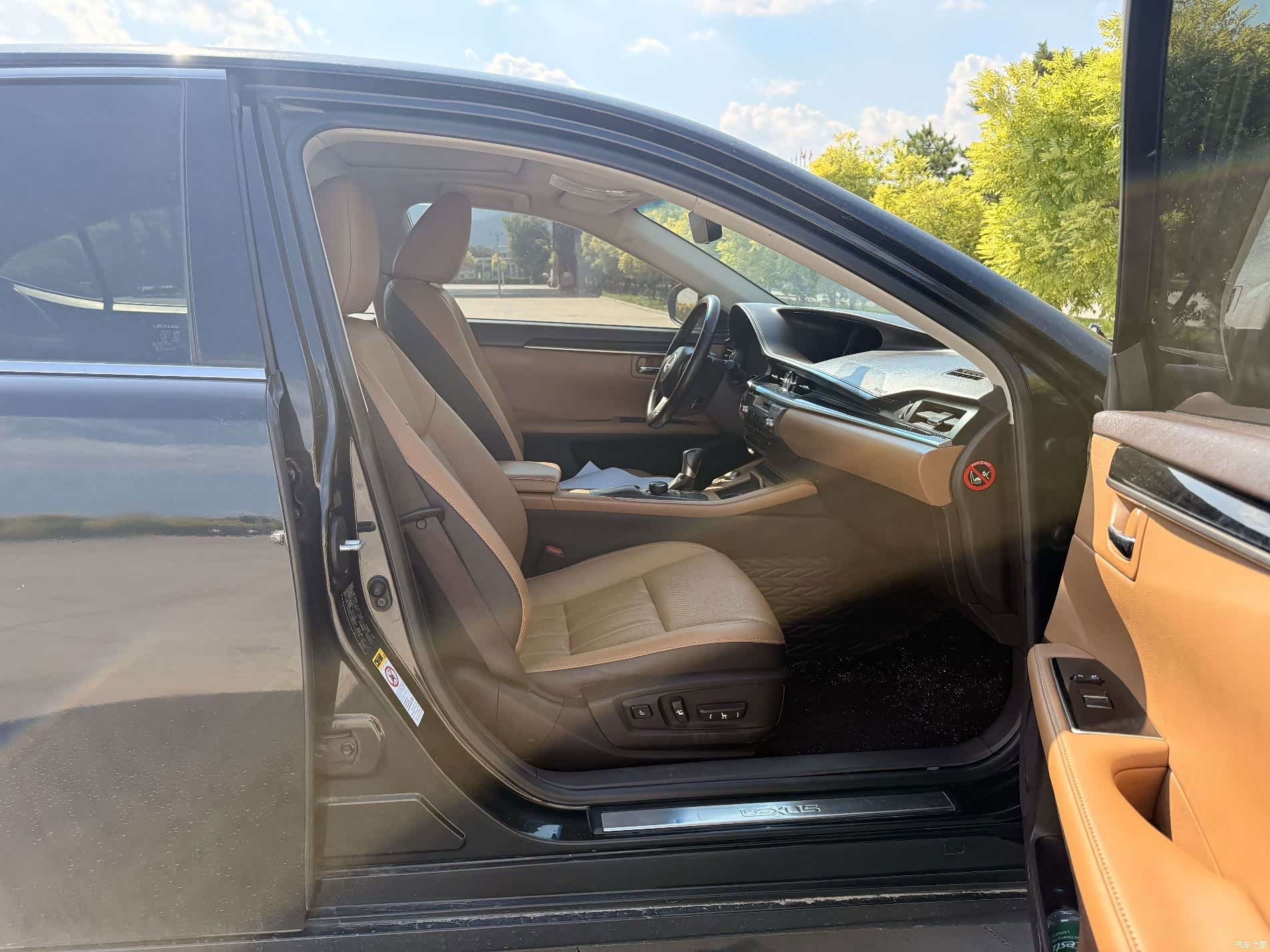Lexus ES, 2016 18