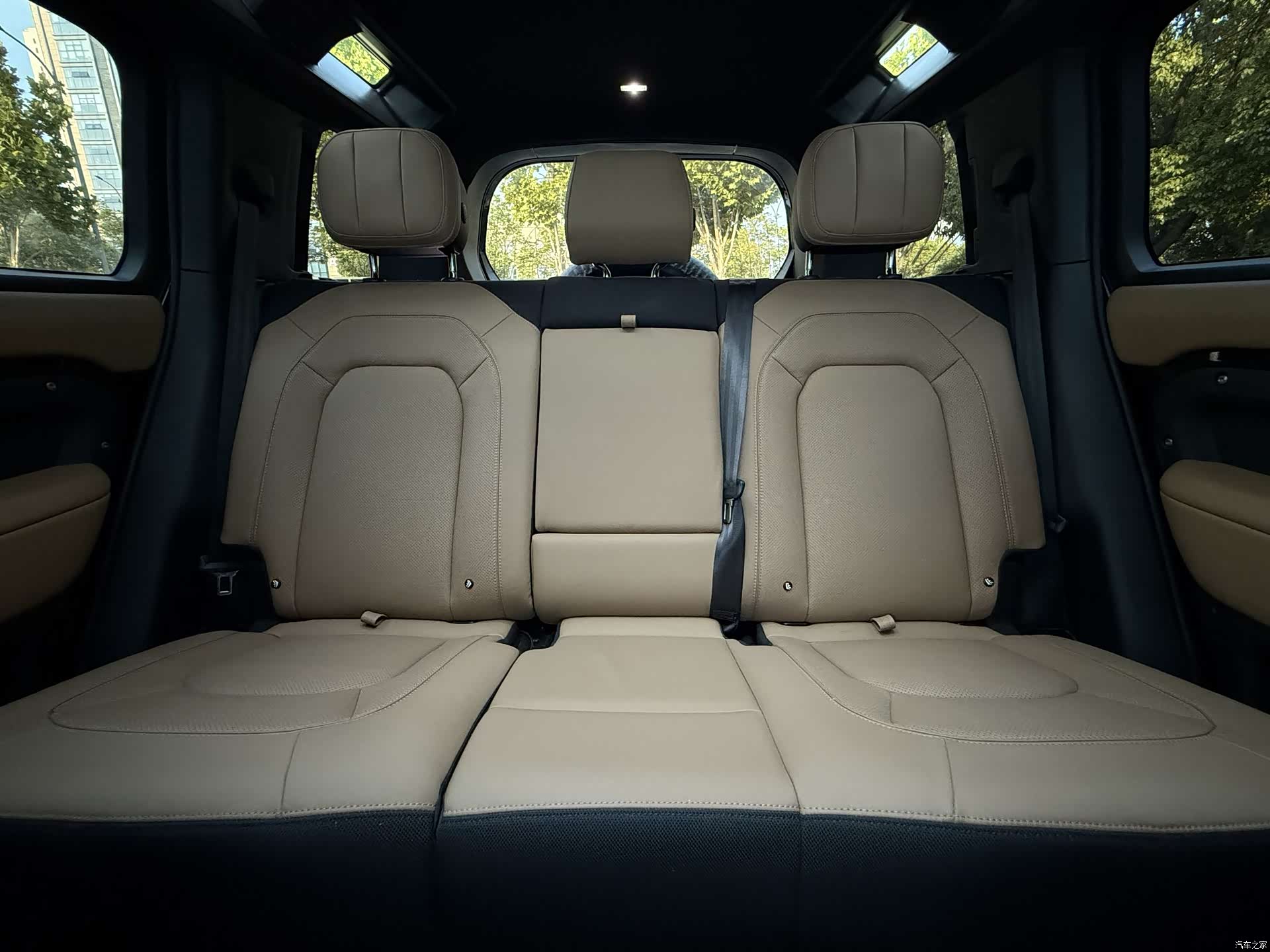 Land Rover Defender, 2025 20