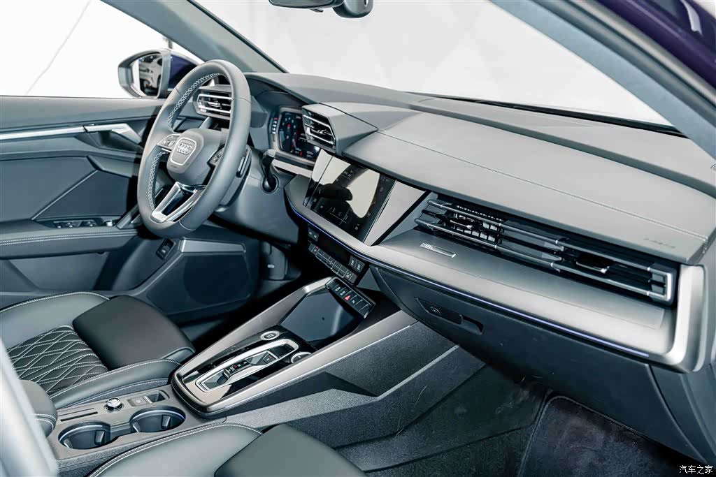 Audi Flying Spur, 2025 16