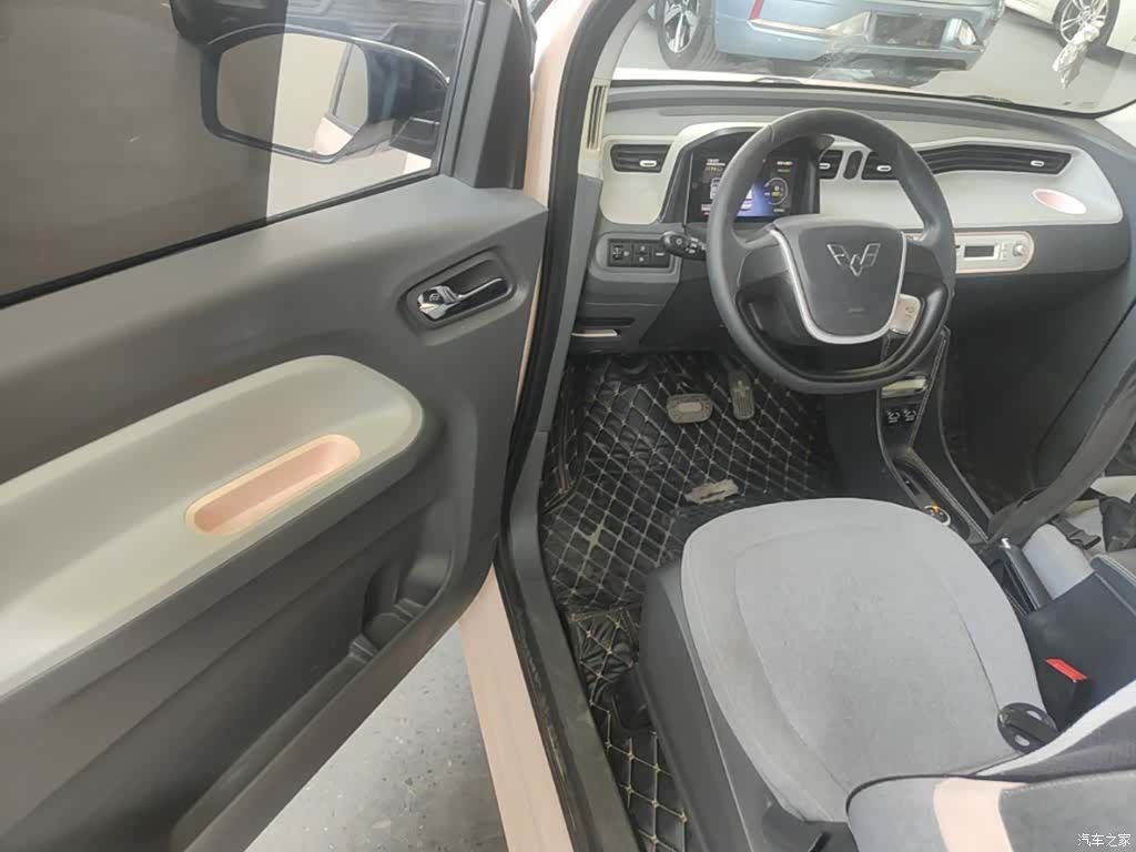 Wuling MINIEV, 2022 16