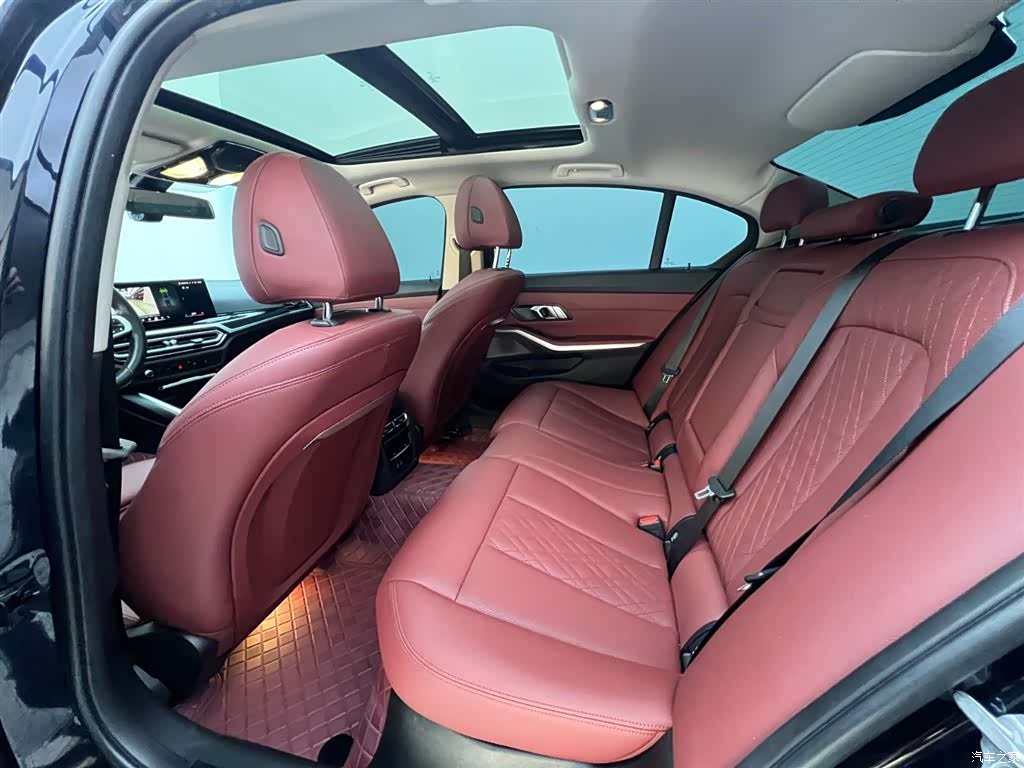 BMW 3 Series, 2023 11