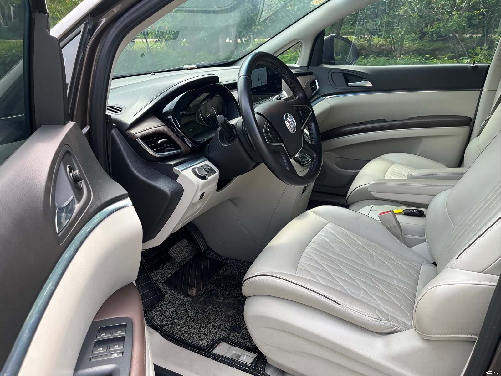 Buick GL8, 2022 6