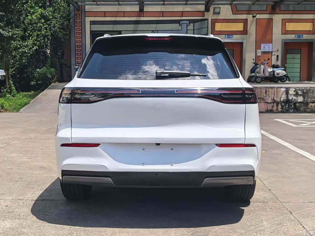 Geely Galaxy E5, 2024 16