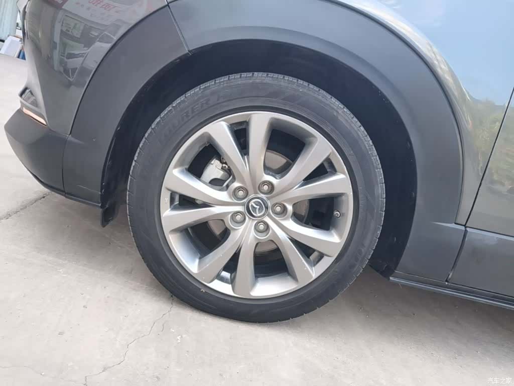 Mazda CX-30, 2022 23
