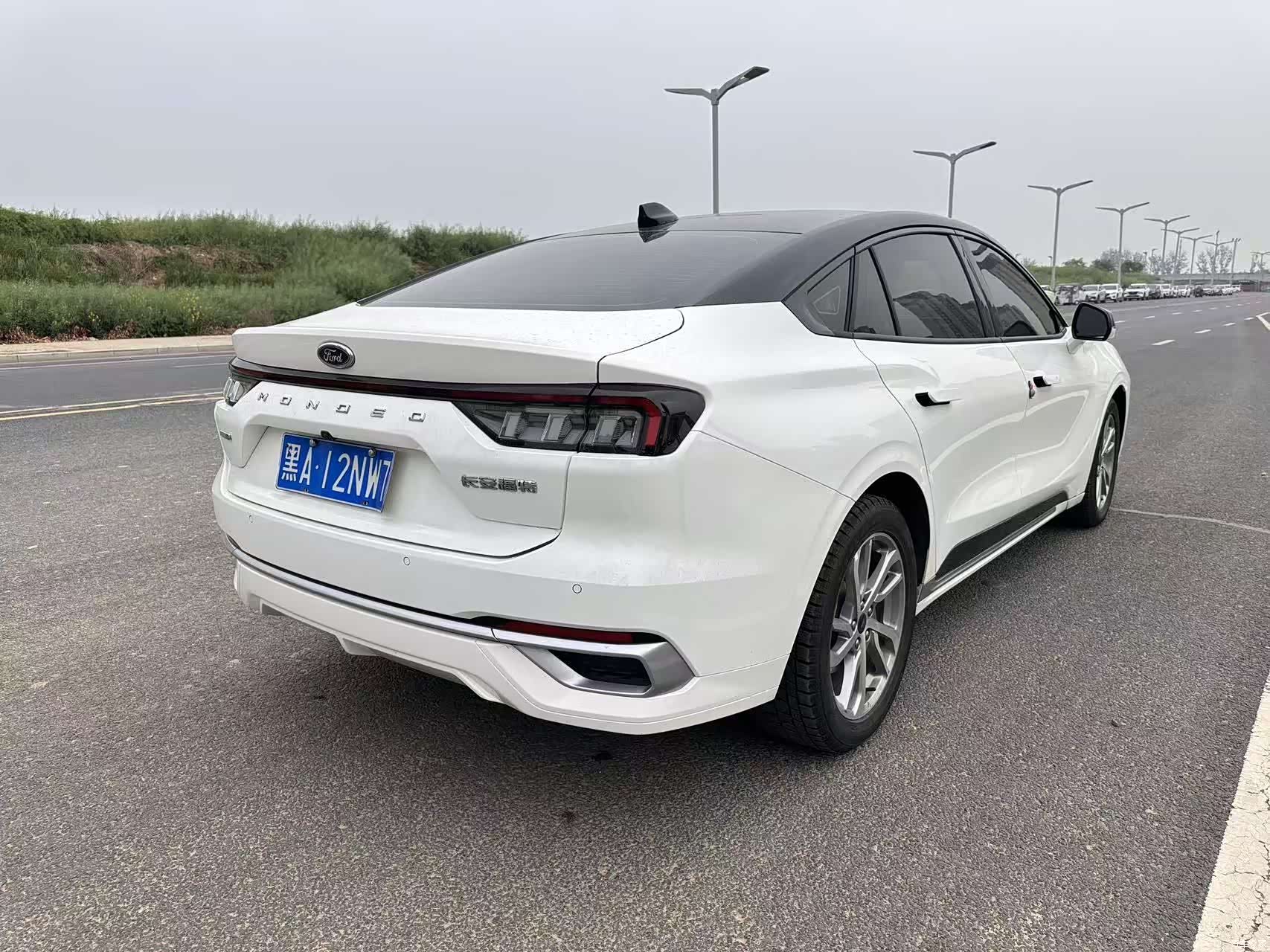 Ford Mondeo, 2022 4