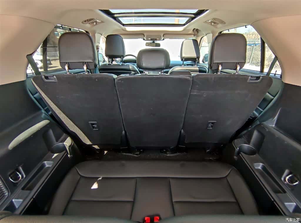 Ford Explorer, 2021 20