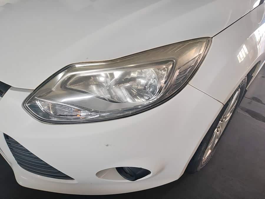 Ford Focus 2015, фото 23