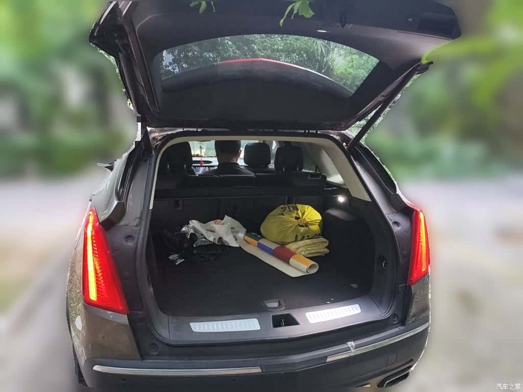 Cadillac XT5, 2017 10