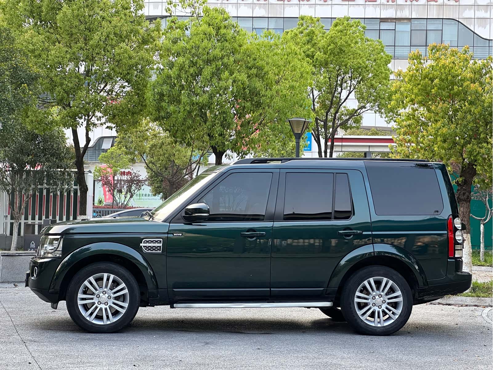 Land Rover Discovery, 2015 4