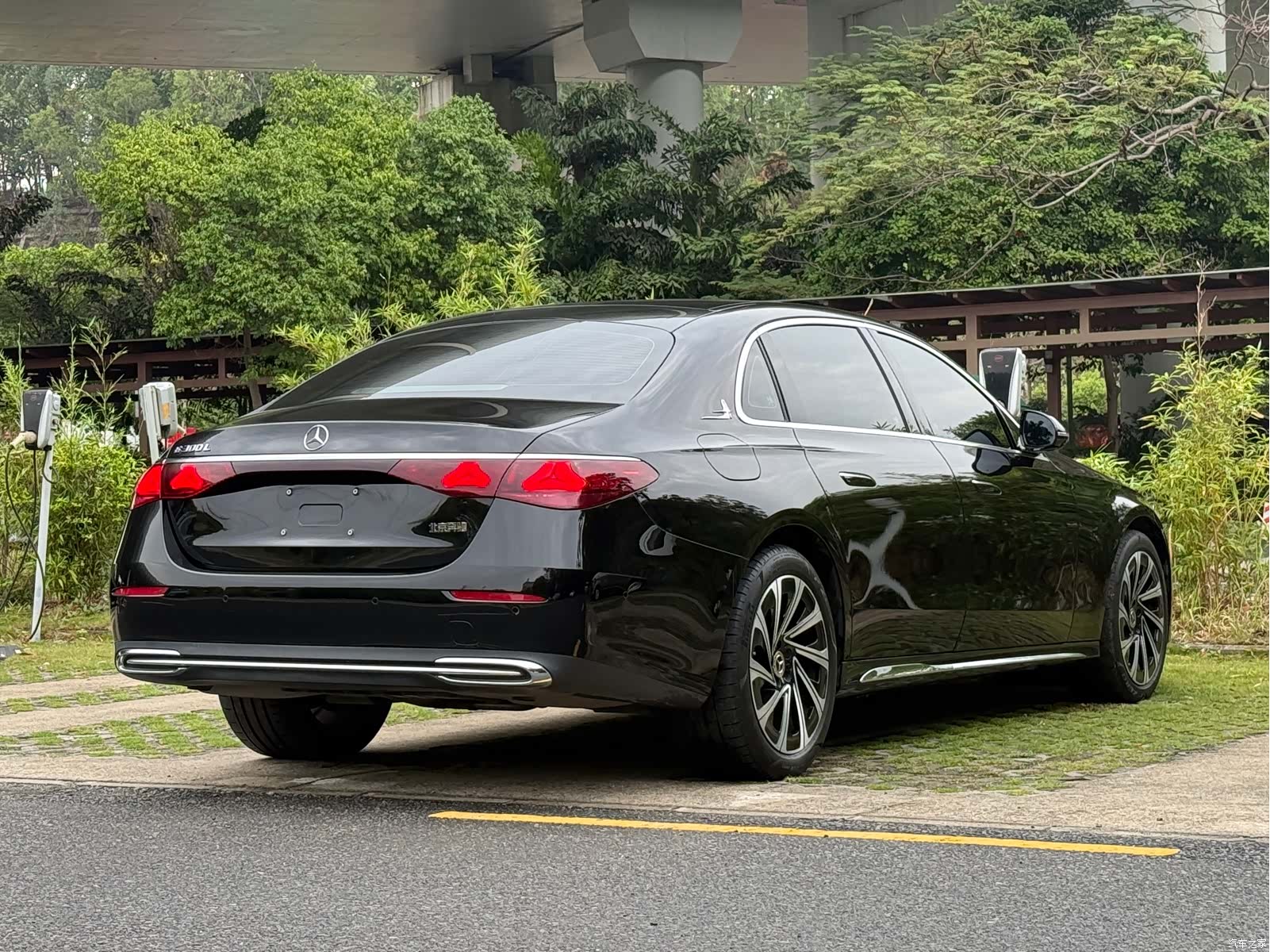 Mercedes-Benz E-Class, 2025 4