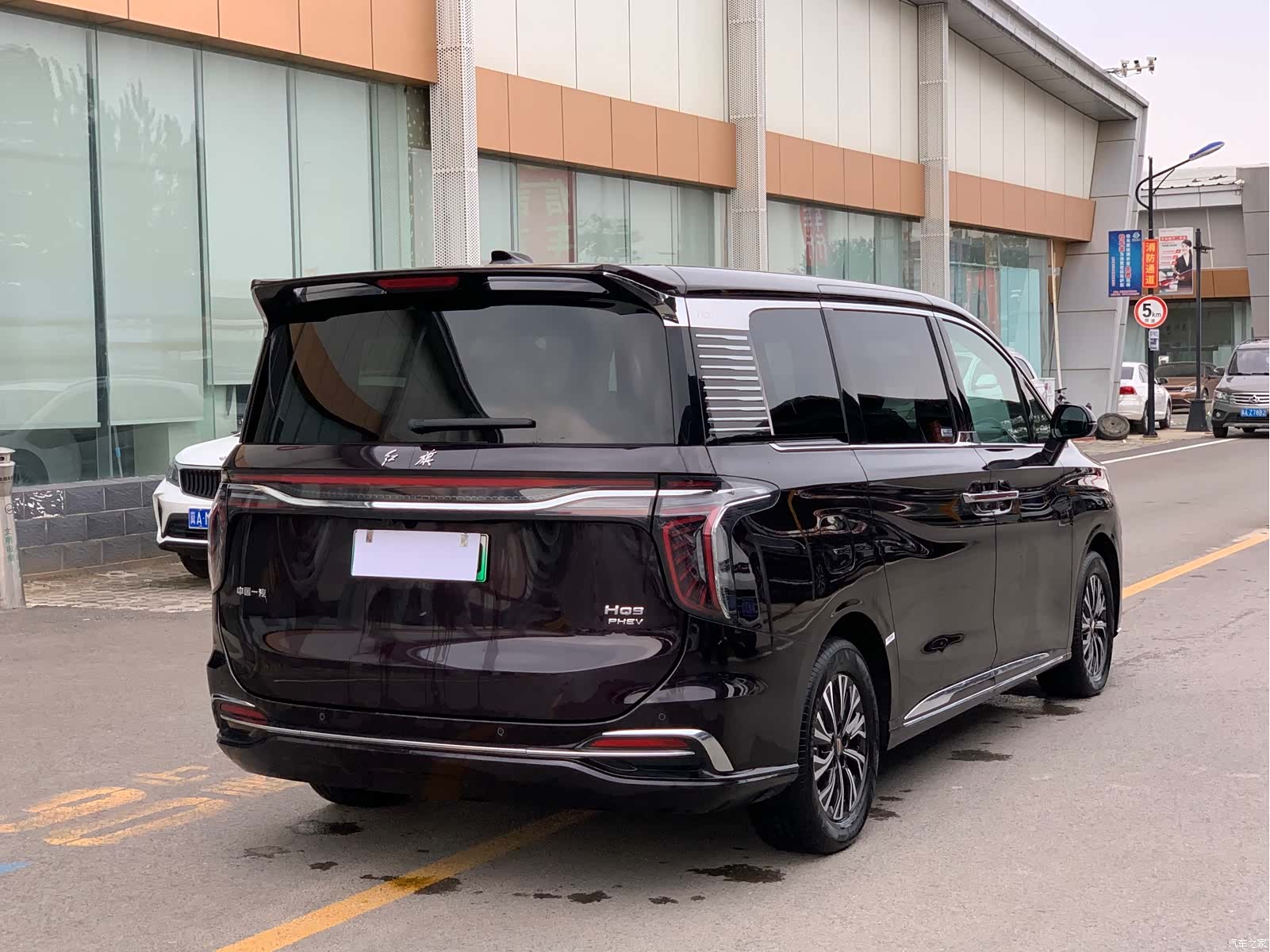 Hongqi HQ9, 2024 все фото
