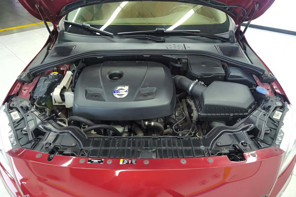 Volvo V60, 2015 10
