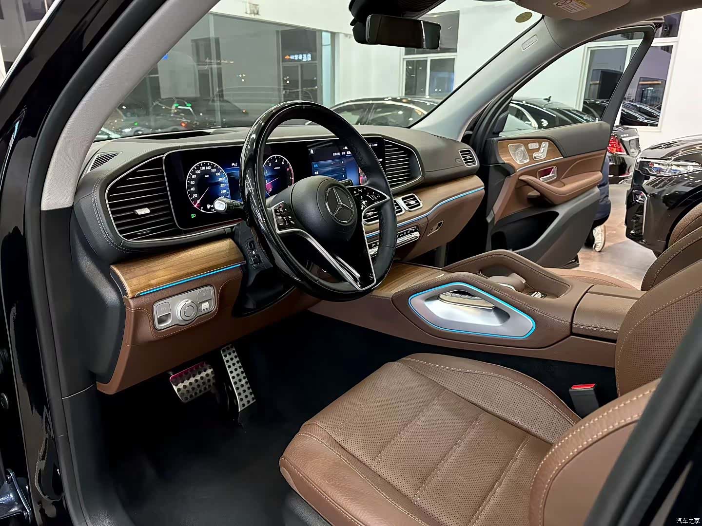 Mercedes-Benz GLS, 2024 6