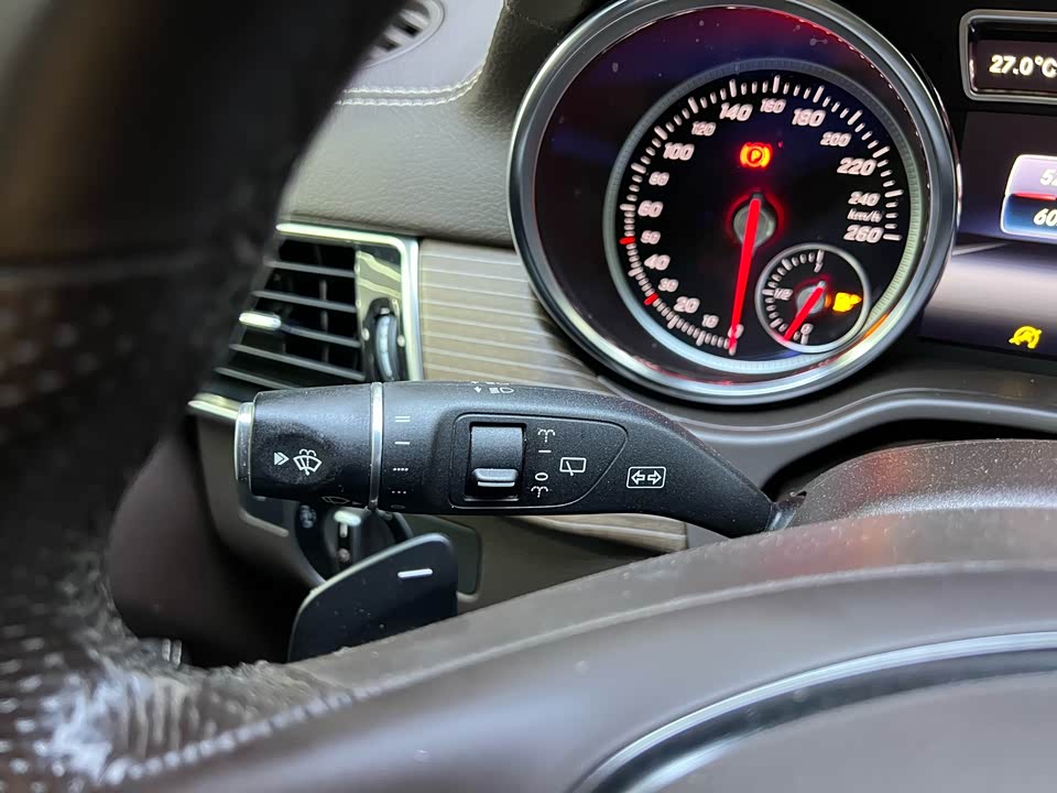 Mercedes-Benz GLE Mercedes-Benz GLE